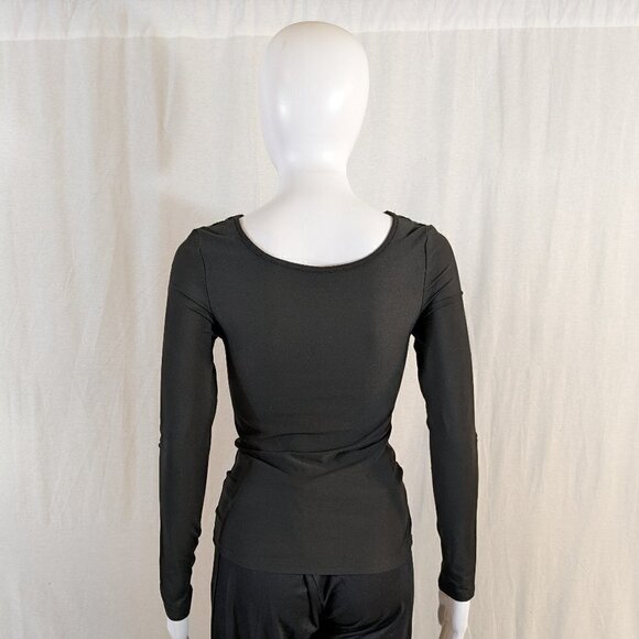 Long Sleeve Stretchy Black Lace Top - Picture 2 of 2